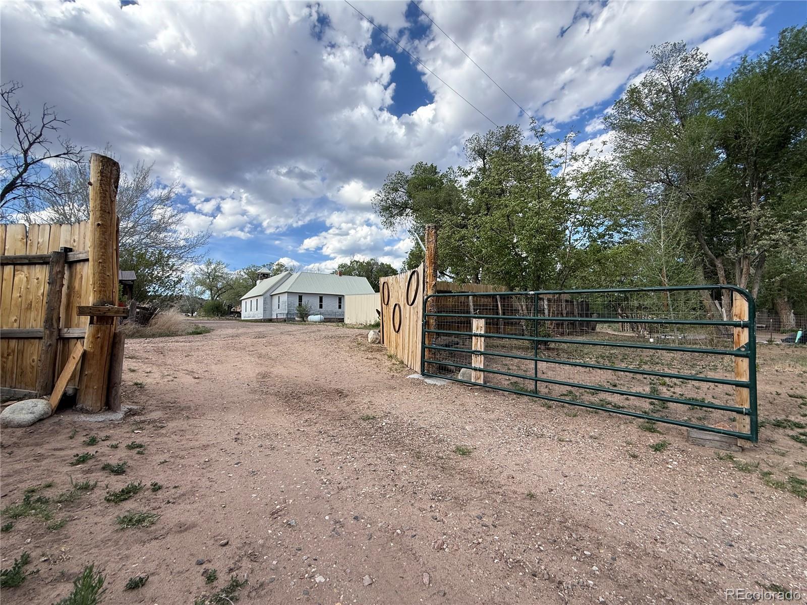 MLS Image #3 for 120  county road 544 ,gardner, Colorado