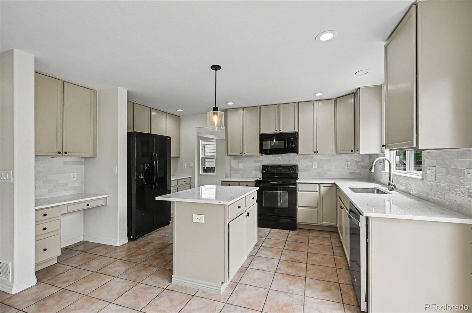 MLS Image #5 for 11874  eudora drive,thornton, Colorado