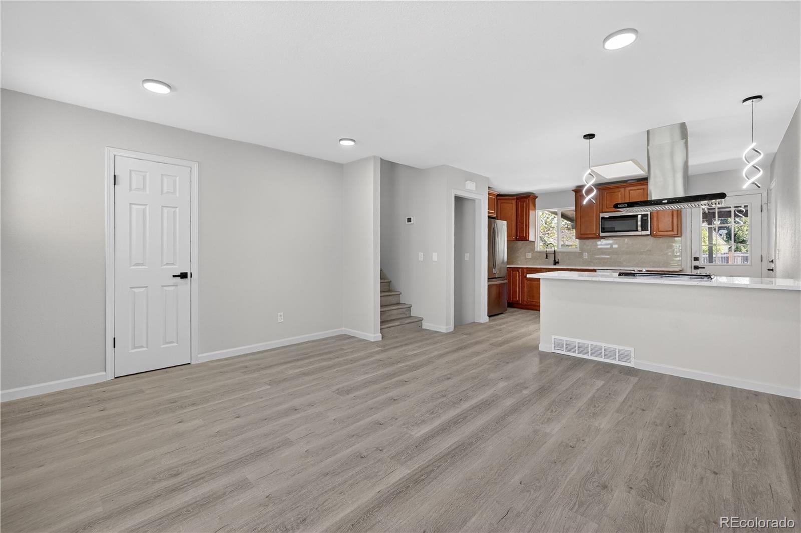 MLS Image #10 for 15340 e iowa place,aurora, Colorado