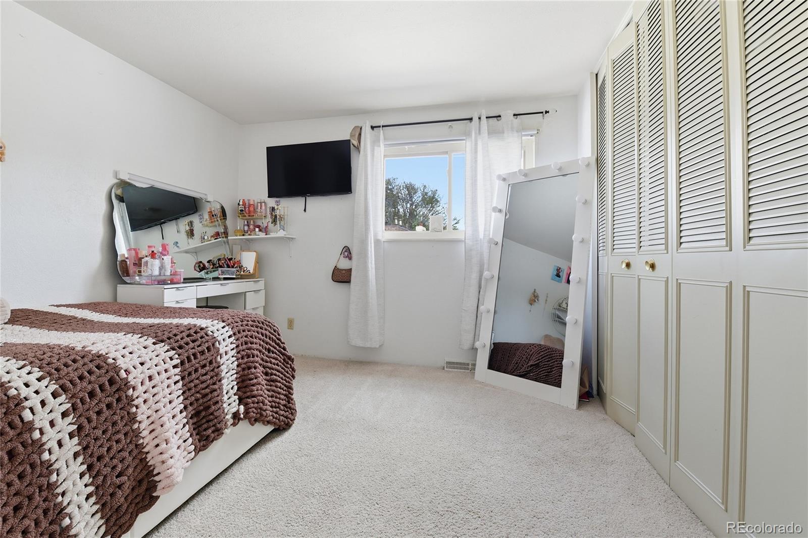 MLS Image #10 for 6352 e mississippi avenue ,denver, Colorado
