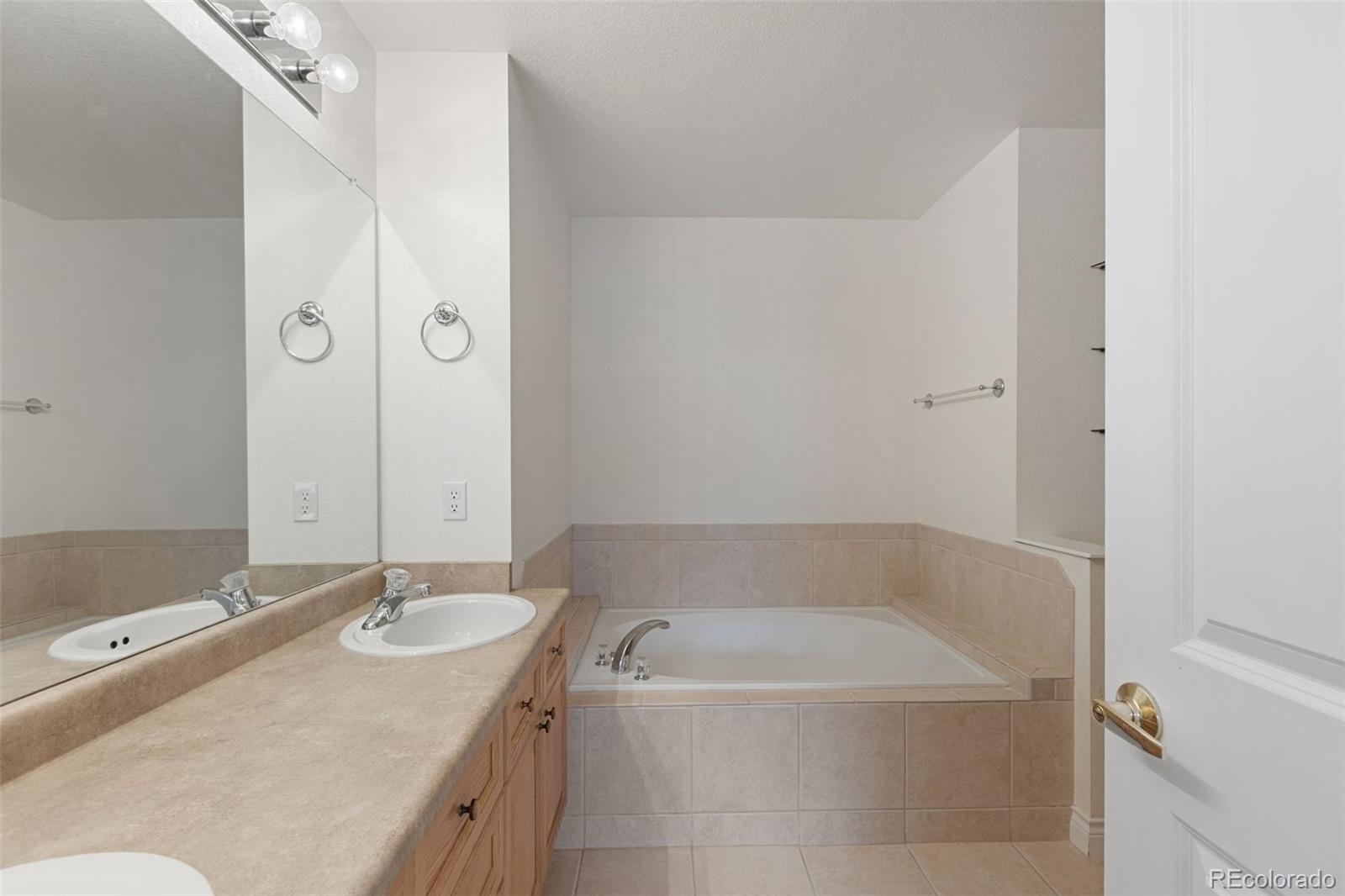 MLS Image #28 for 11288 w radcliffe drive,littleton, Colorado