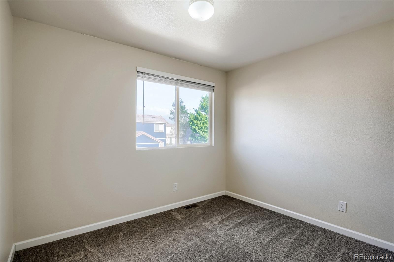 MLS Image #12 for 21434 e 47th avenue,denver, Colorado