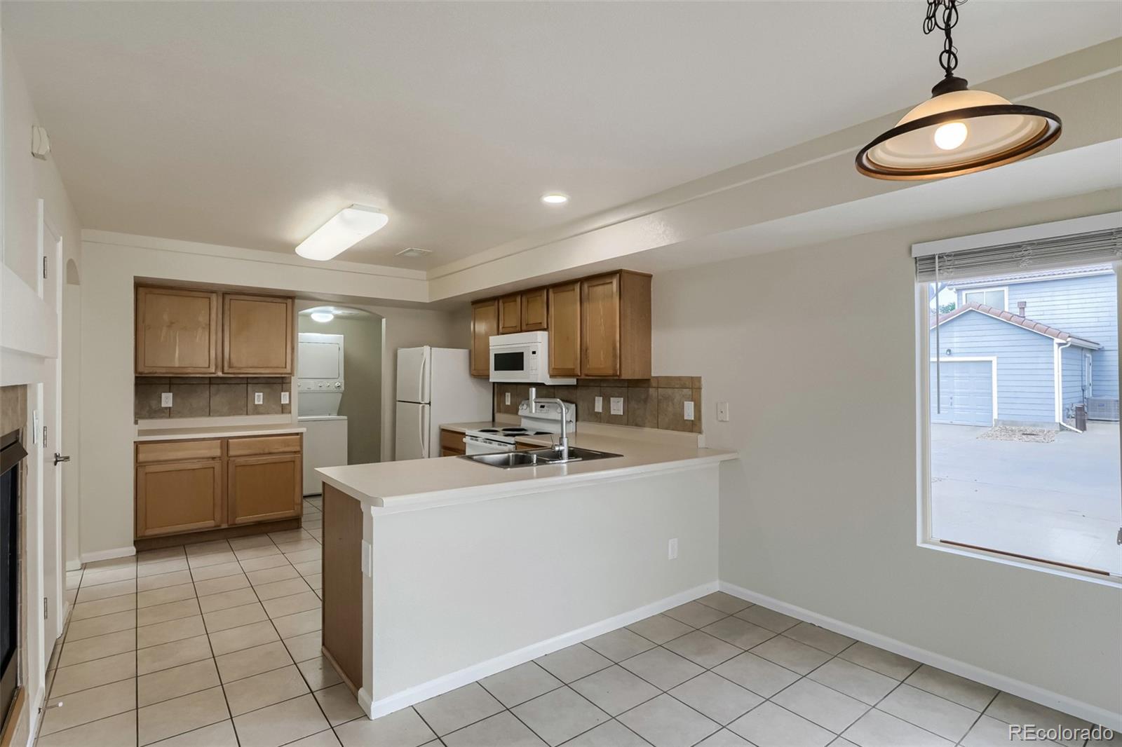 MLS Image #4 for 21434 e 47th avenue,denver, Colorado