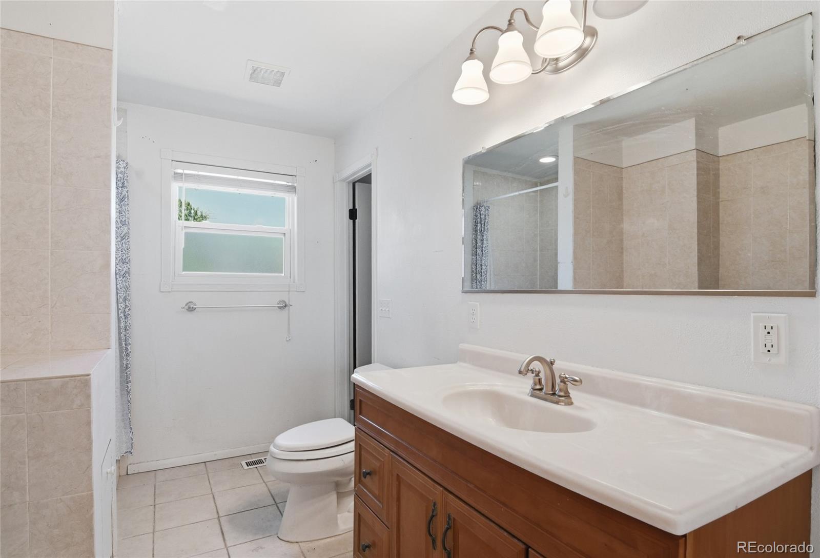 MLS Image #15 for 3093 s olathe way,aurora, Colorado