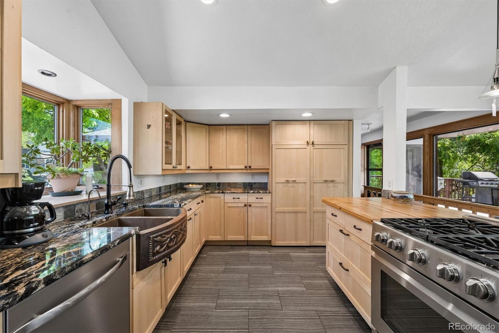 MLS Image #11 for 12173 w 27th drive,lakewood, Colorado
