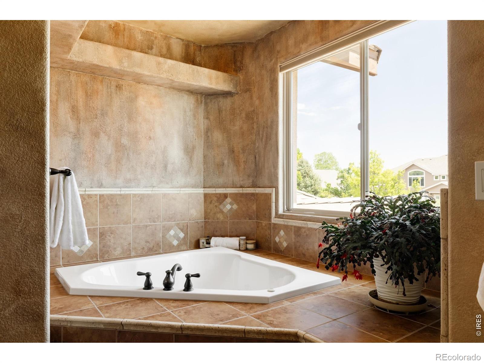 MLS Image #19 for 4725  valley oak drive,loveland, Colorado
