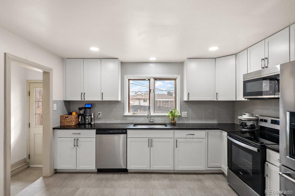 MLS Image #6 for 151  cornell circle,pueblo, Colorado