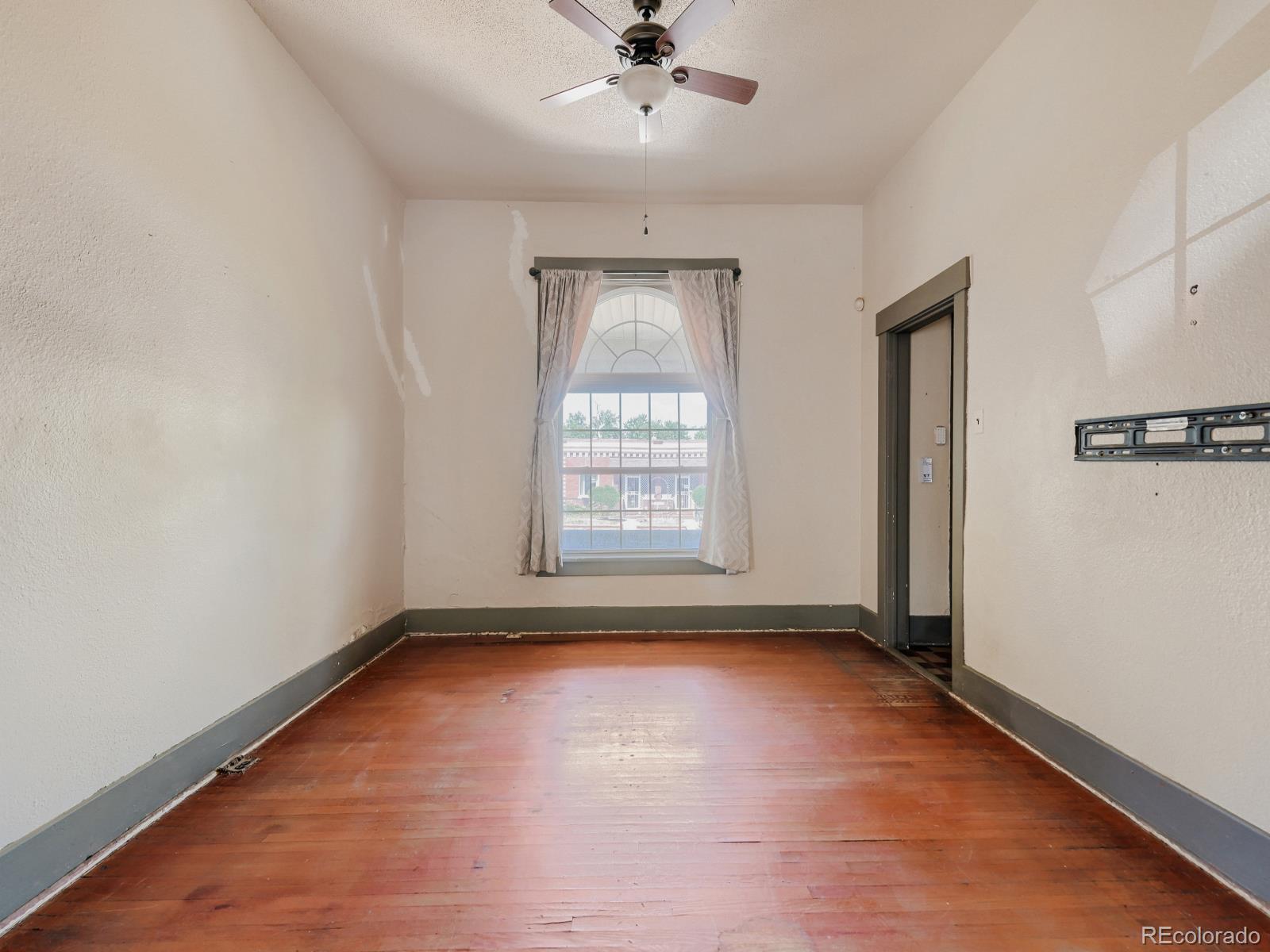 MLS Image #14 for 3060 n josephine street,denver, Colorado