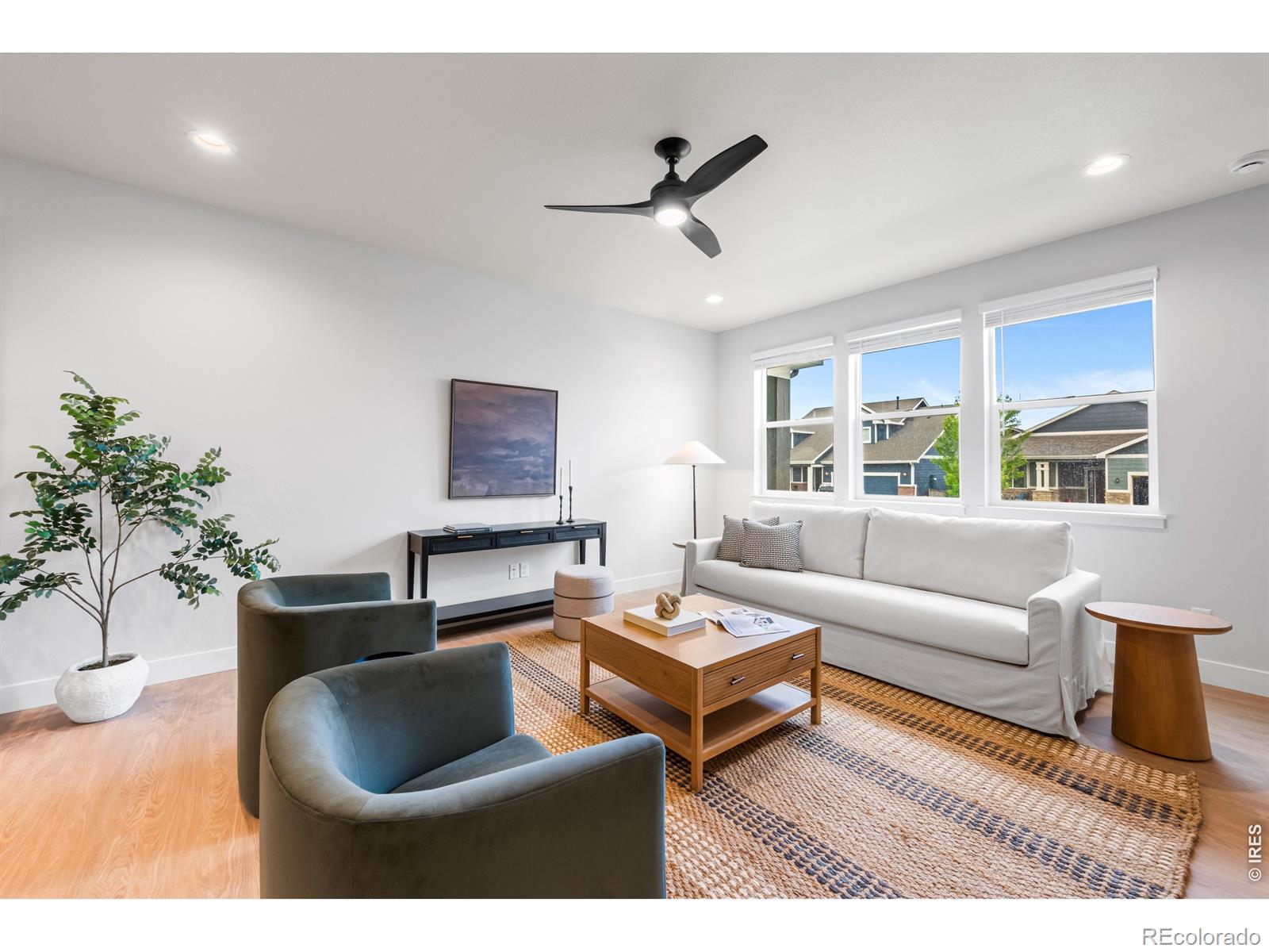 MLS Image #4 for 648  greenspire drive,windsor, Colorado