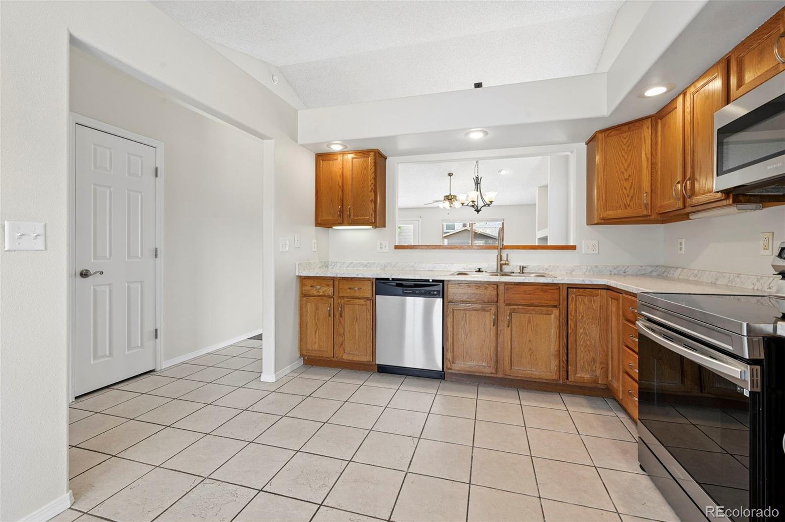 MLS Image #5 for 7815  manston drive,colorado springs, Colorado