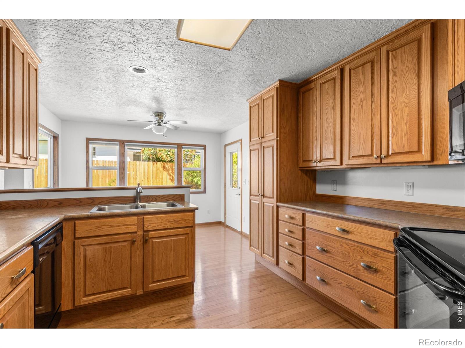 MLS Image #14 for 207 n 44th avenue,greeley, Colorado
