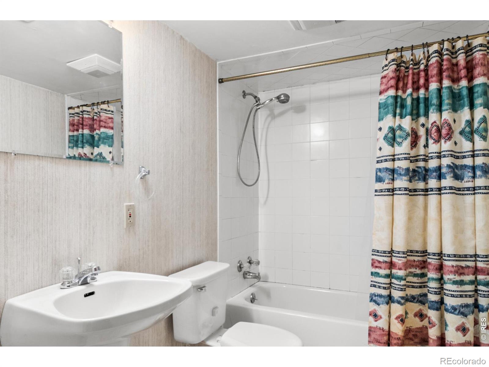 MLS Image #24 for 207 n 44th avenue,greeley, Colorado