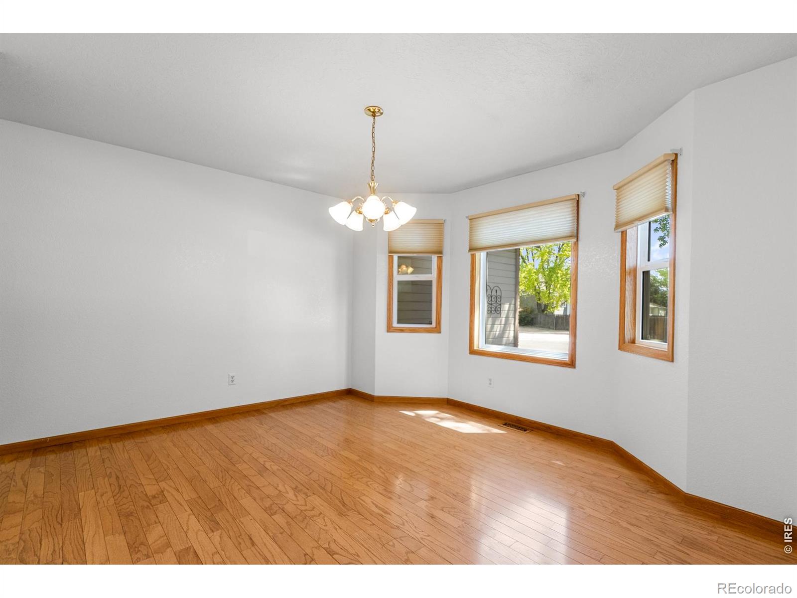 MLS Image #8 for 207 n 44th avenue,greeley, Colorado