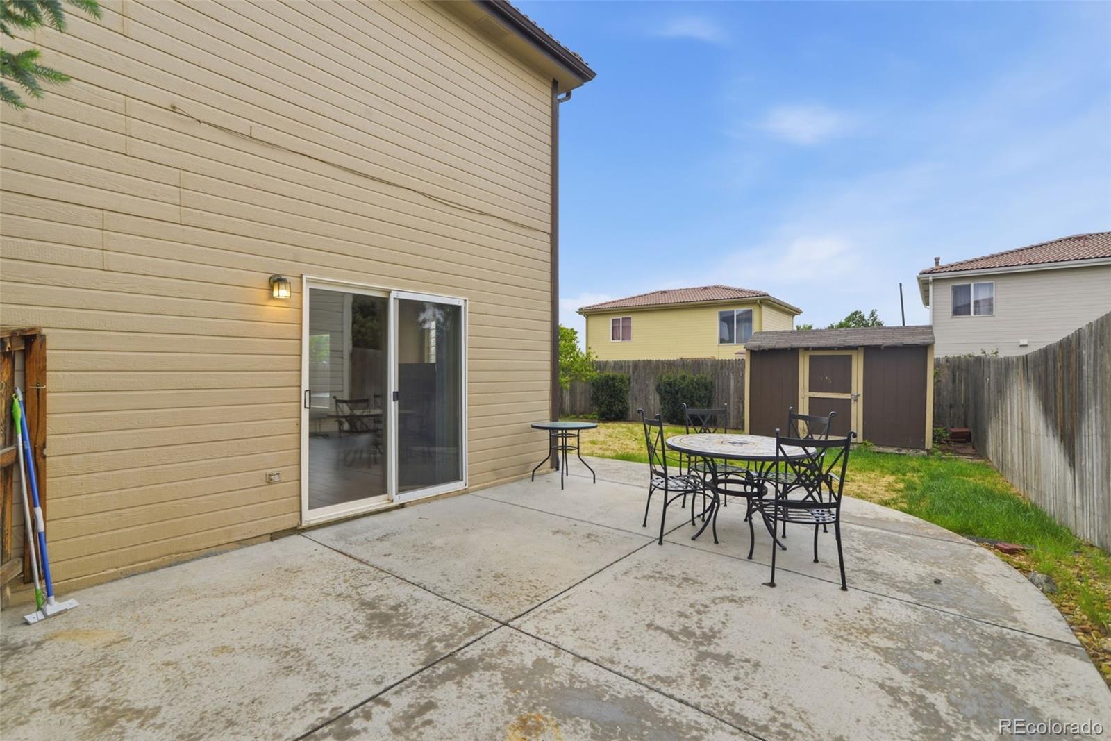 MLS Image #16 for 21430 e 42nd avenue,denver, Colorado