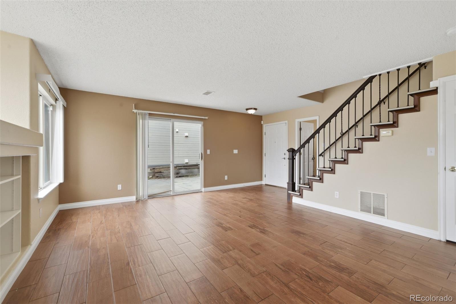 MLS Image #2 for 21430 e 42nd avenue,denver, Colorado