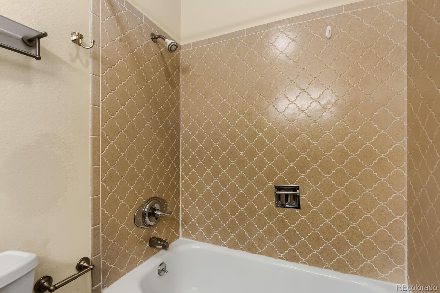 MLS Image #15 for 7022 s tamarac street,centennial, Colorado