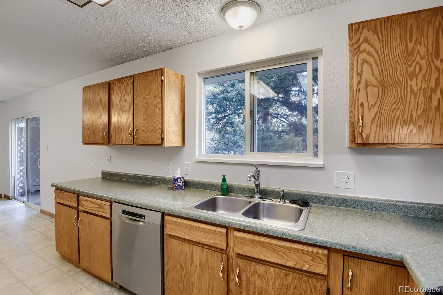 MLS Image #4 for 7022 s tamarac street,centennial, Colorado