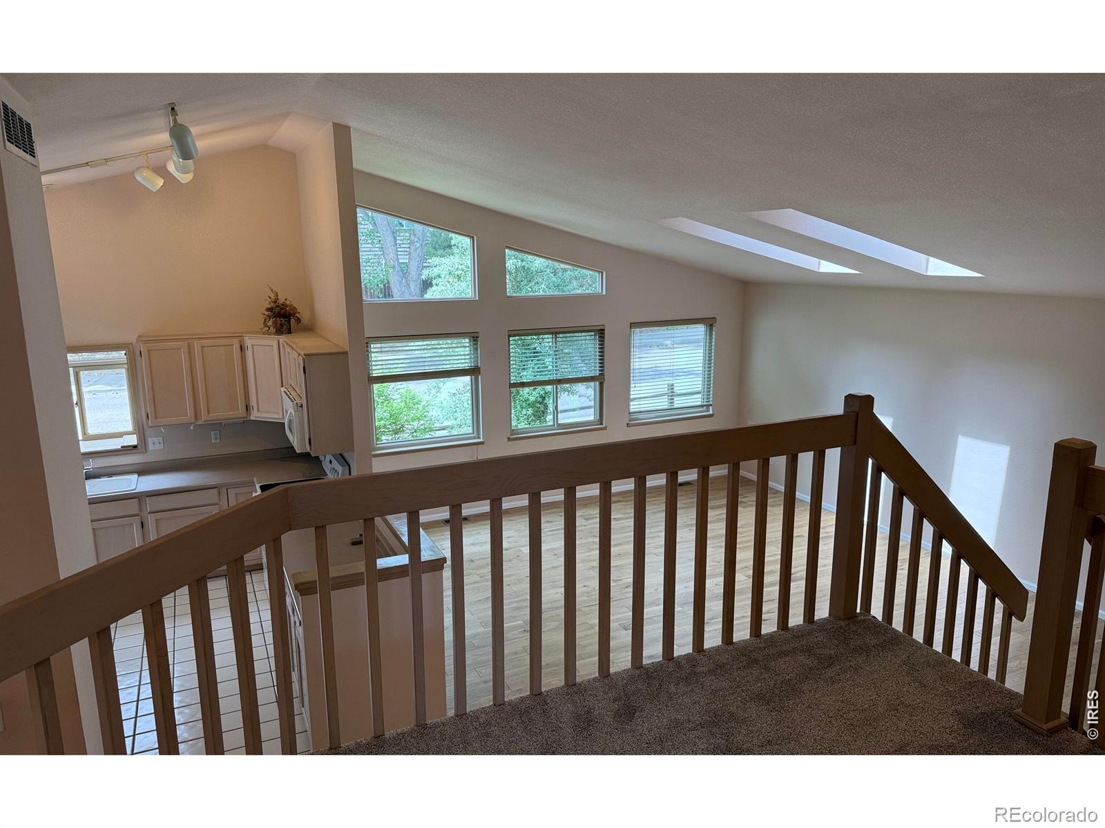 MLS Image #15 for 508  creekside court,golden, Colorado