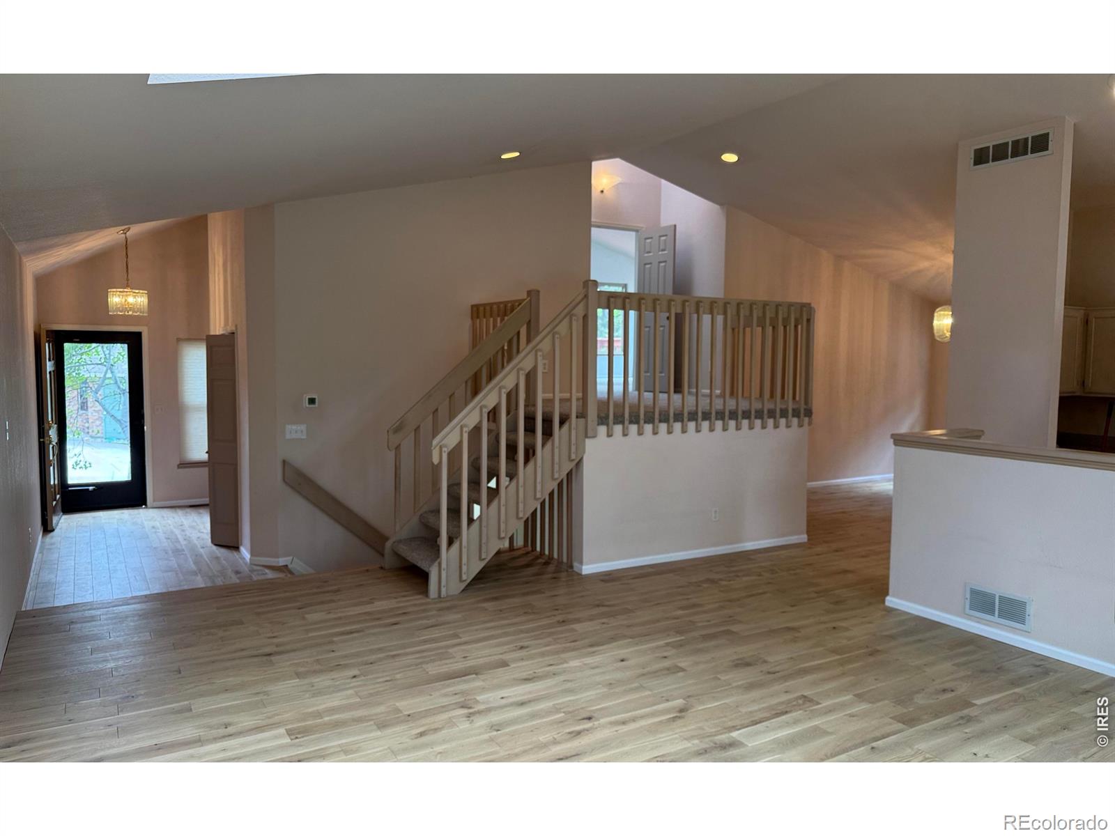 MLS Image #9 for 508  creekside court,golden, Colorado
