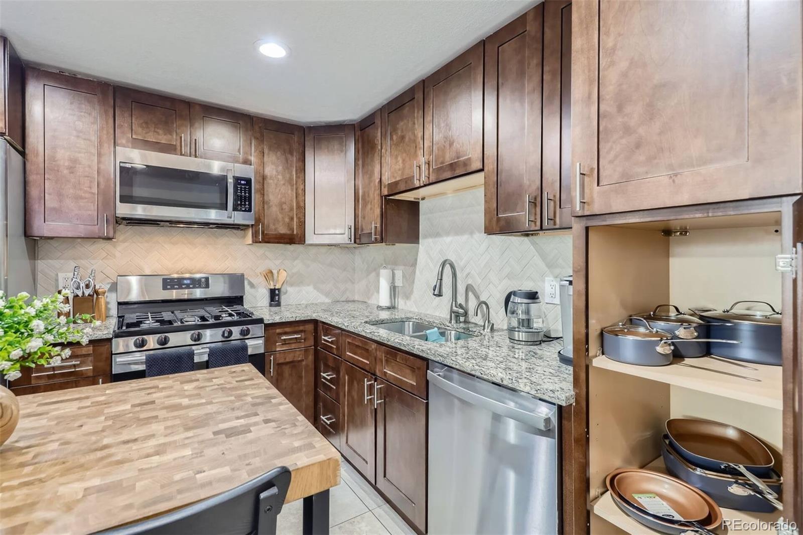 MLS Image #10 for 6718 w 70th place,arvada, Colorado