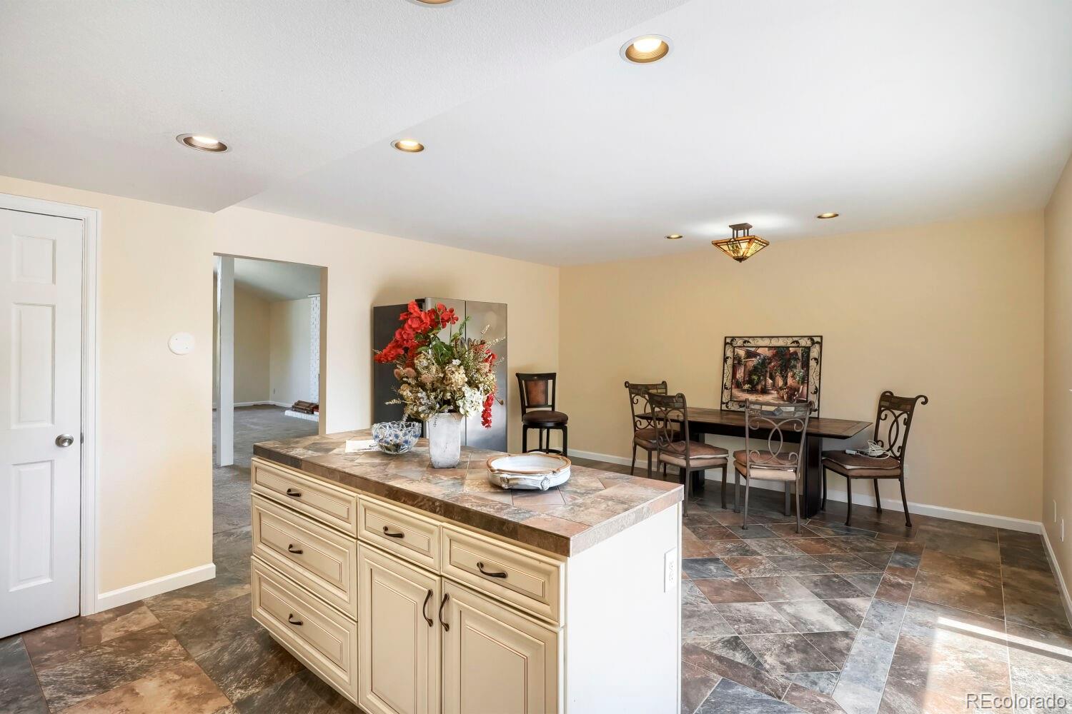 MLS Image #10 for 11410 e bates court,aurora, Colorado