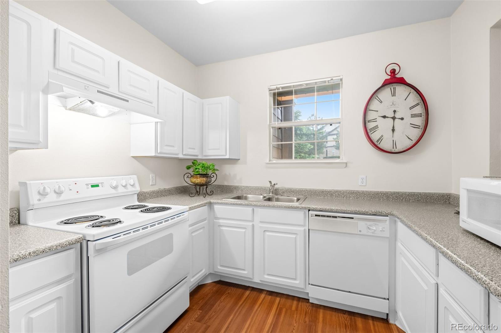 MLS Image #11 for 7423 s quail circle,littleton, Colorado