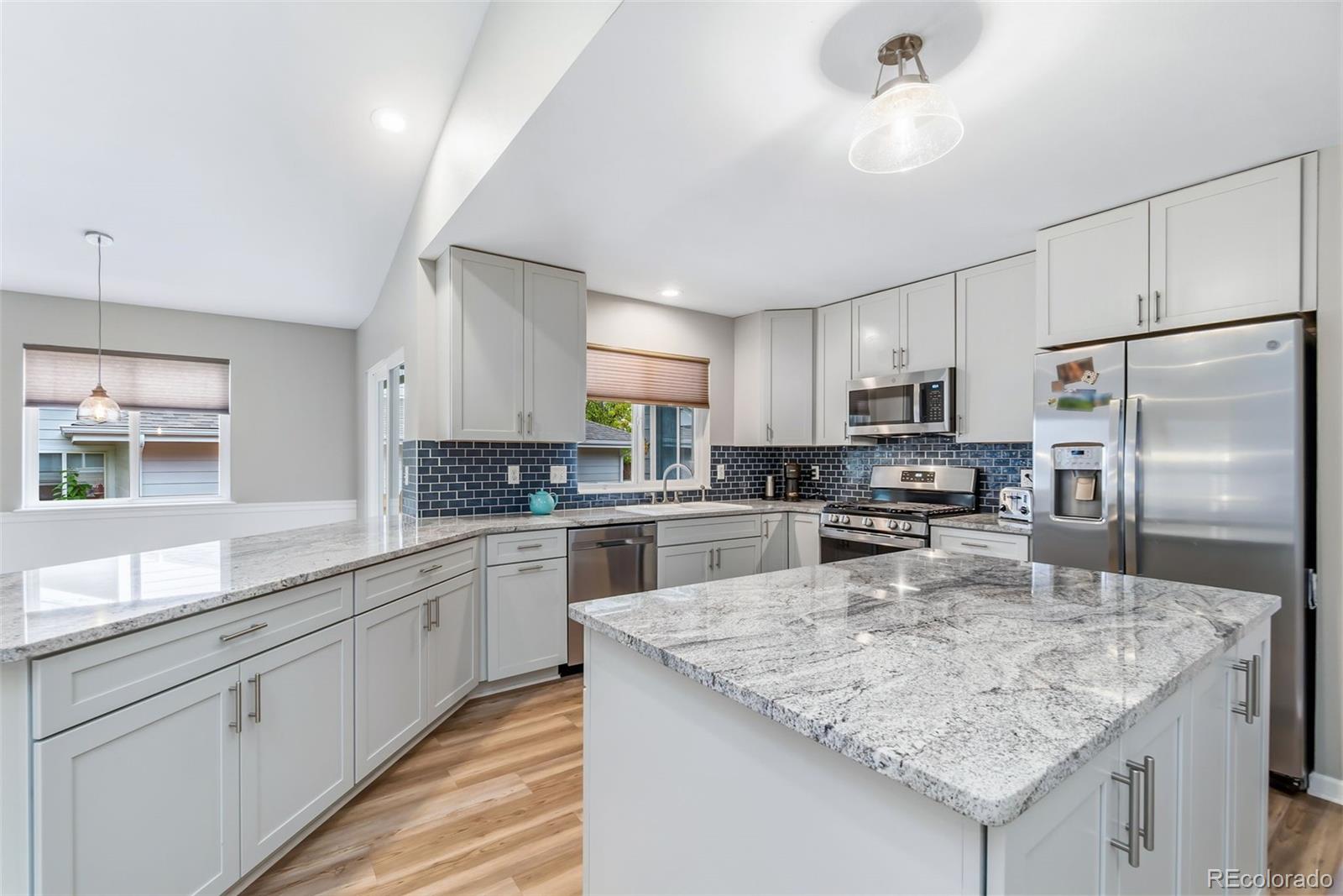 MLS Image #10 for 812  brookside drive,longmont, Colorado