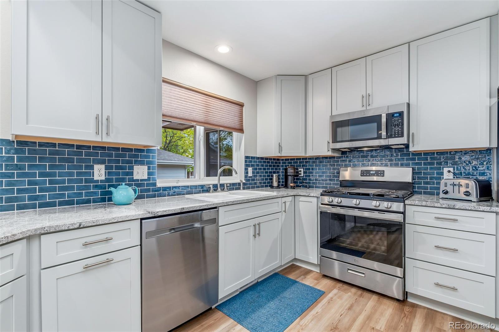 MLS Image #11 for 812  brookside drive,longmont, Colorado