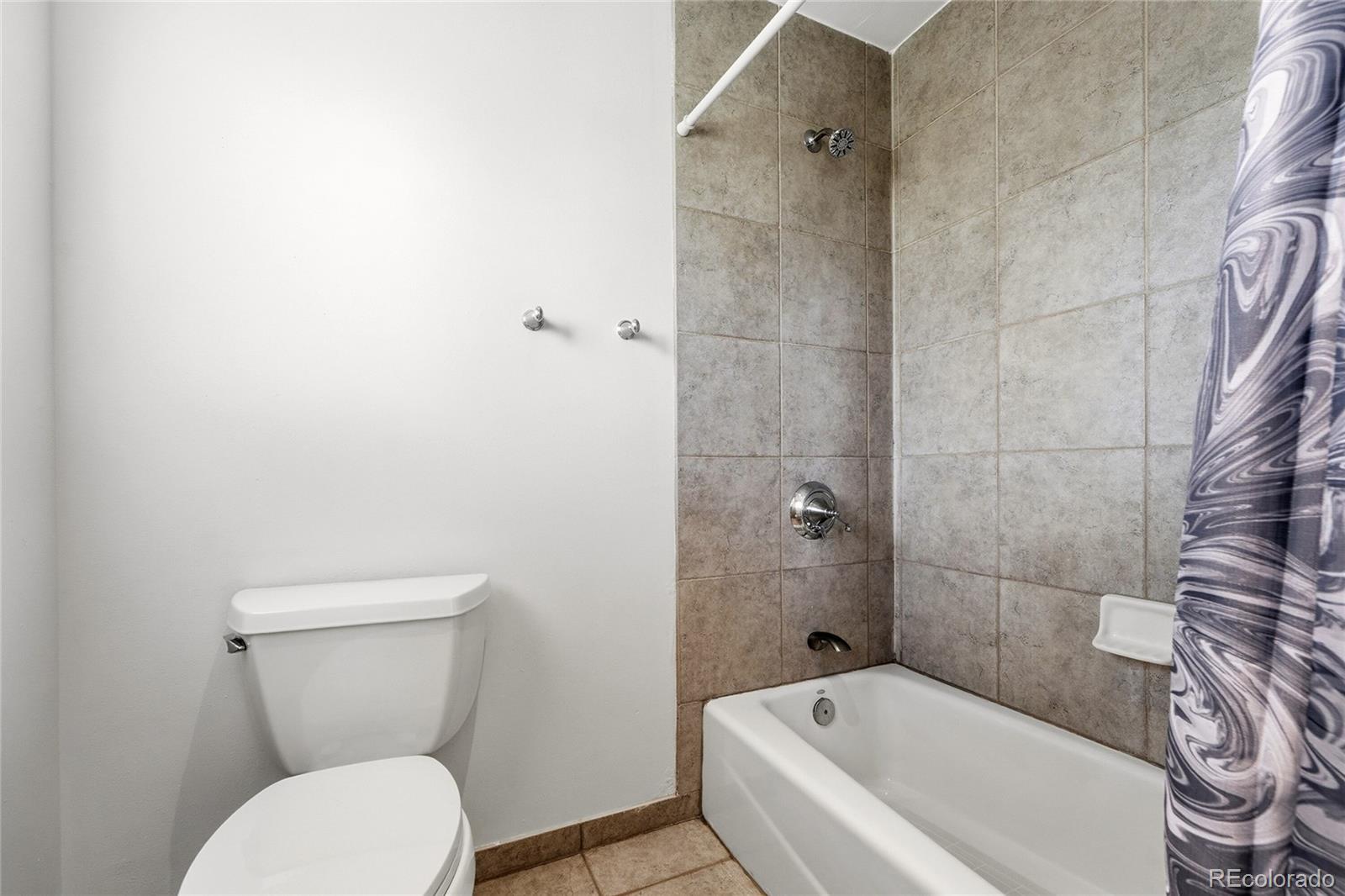 MLS Image #14 for 6966 s gibraltar street,centennial, Colorado