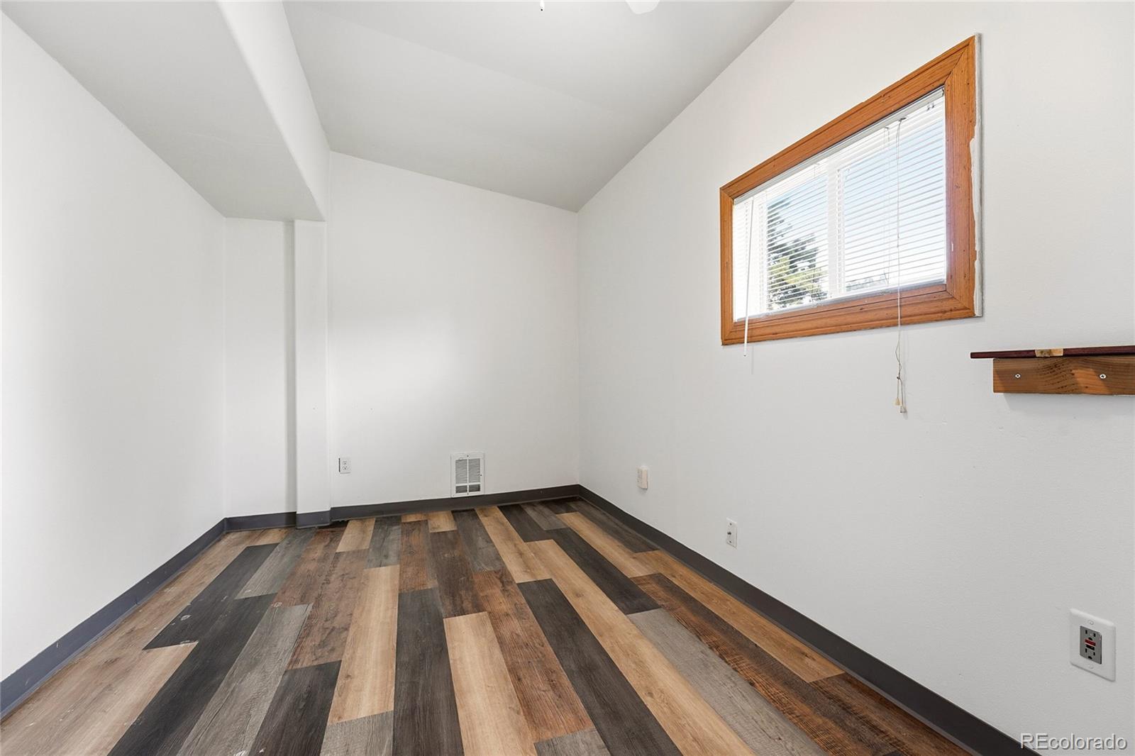 MLS Image #27 for 6966 s gibraltar street,centennial, Colorado