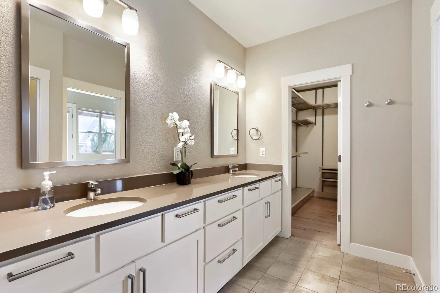 MLS Image #16 for 5434 n verbena street,denver, Colorado