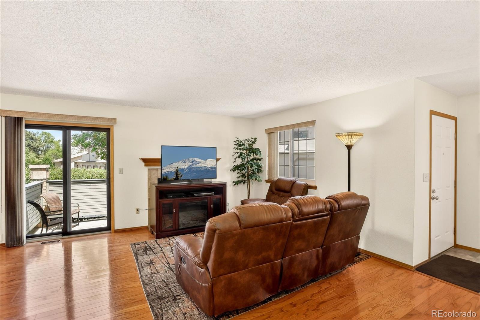 MLS Image #6 for 9157 w cedar drive,lakewood, Colorado