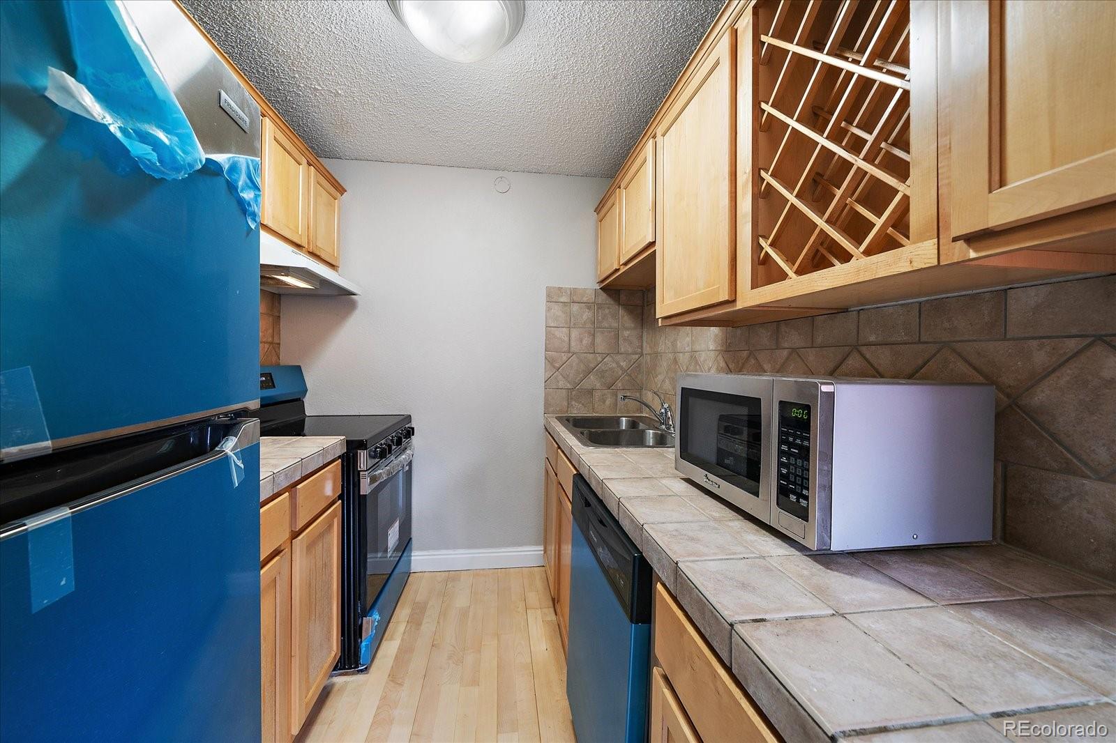 MLS Image #10 for 1267 n lafayette street,denver, Colorado