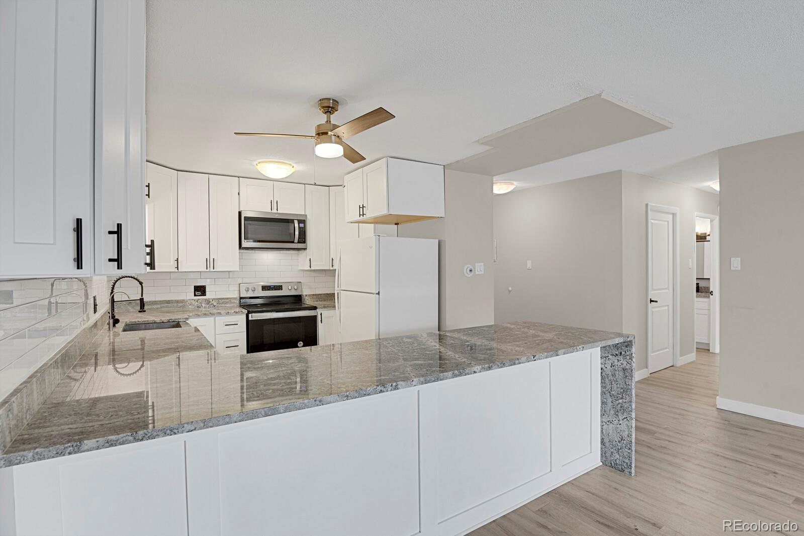 MLS Image #6 for 13618 e bethany place,aurora, Colorado