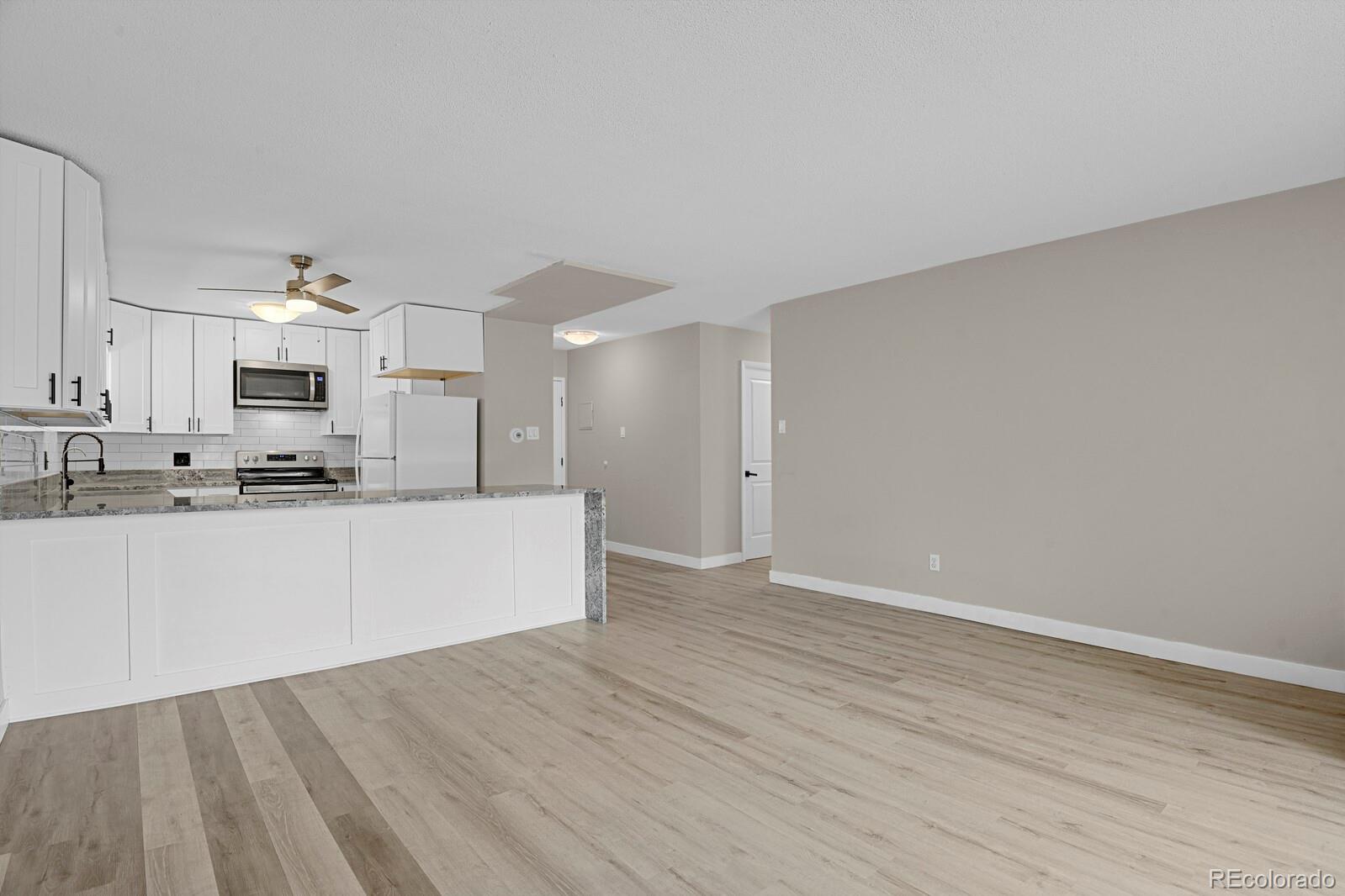 MLS Image #9 for 13618 e bethany place,aurora, Colorado