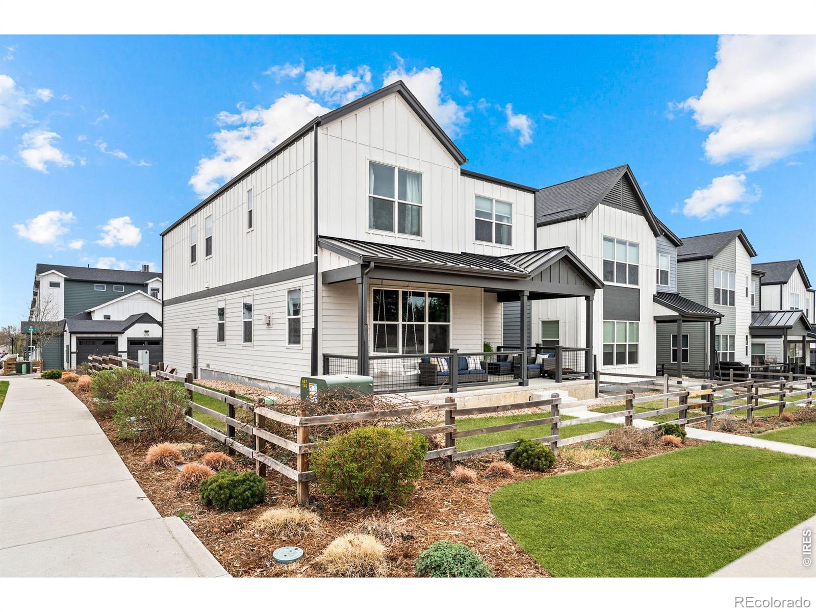 MLS Image #3 for 6295  king court,denver, Colorado