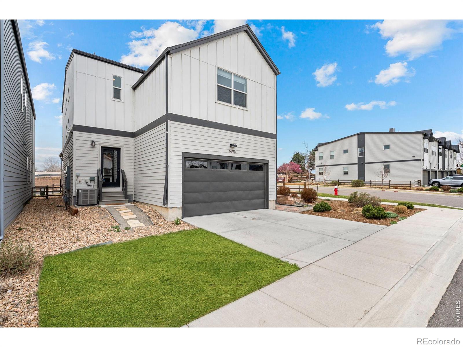 MLS Image #36 for 6295  king court,denver, Colorado
