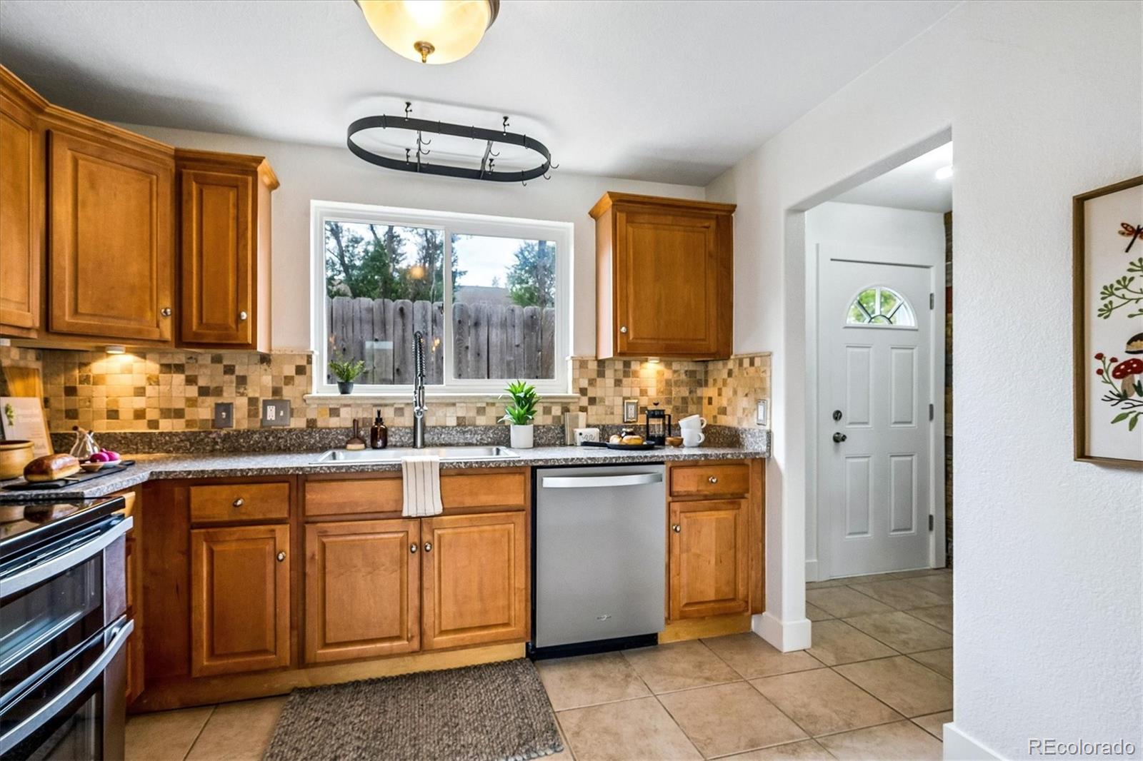 MLS Image #14 for 3560 n steele street,denver, Colorado