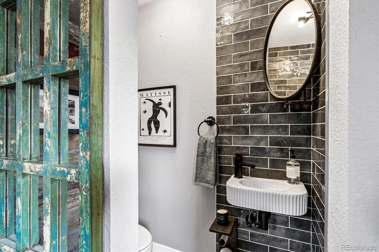 MLS Image #16 for 3560 n steele street,denver, Colorado