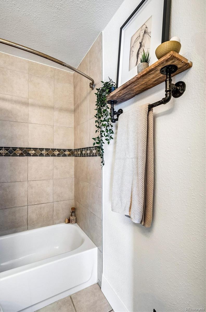 MLS Image #21 for 3560 n steele street,denver, Colorado