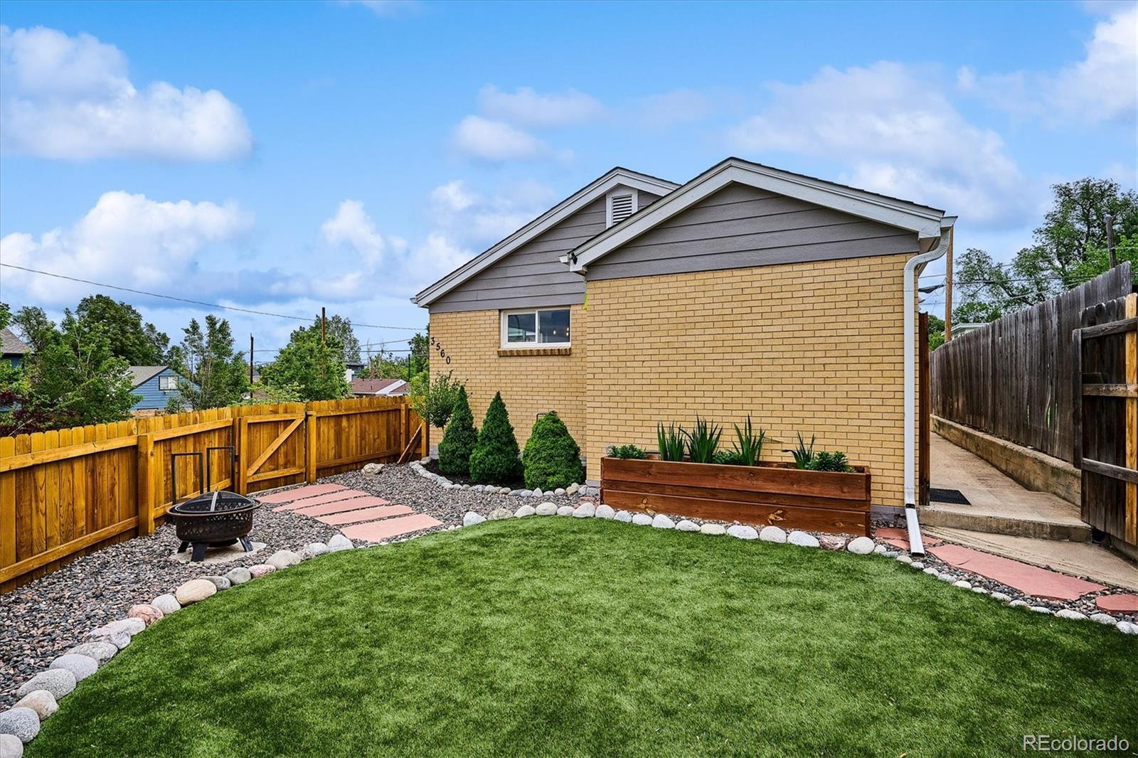 MLS Image #24 for 3560 n steele street,denver, Colorado