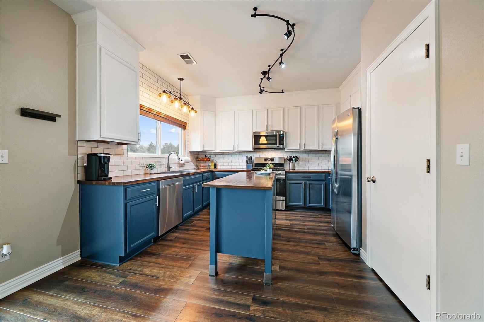 MLS Image #9 for 5214 s sicily street,aurora, Colorado