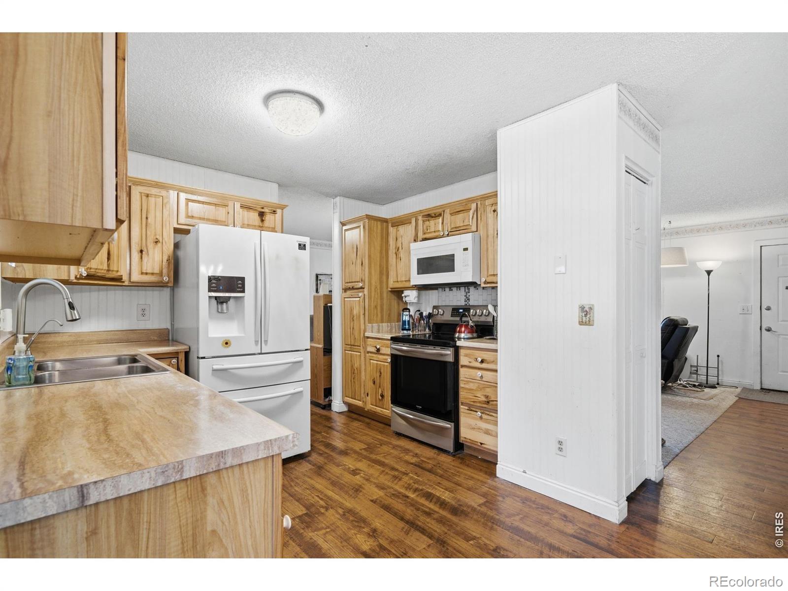 MLS Image #10 for 3726  conifer drive,loveland, Colorado