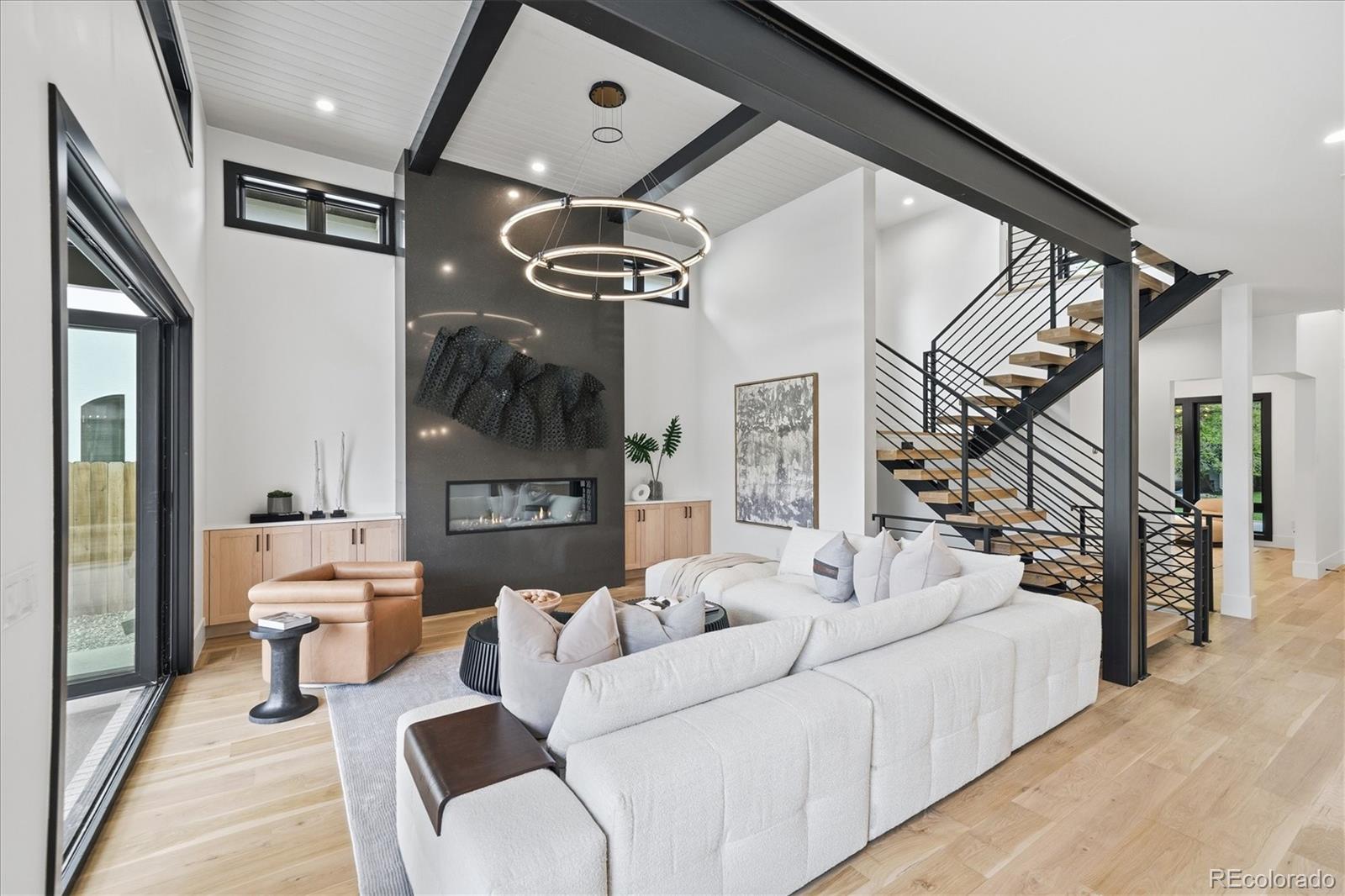 MLS Image #10 for 2442 s saint paul street,denver, Colorado