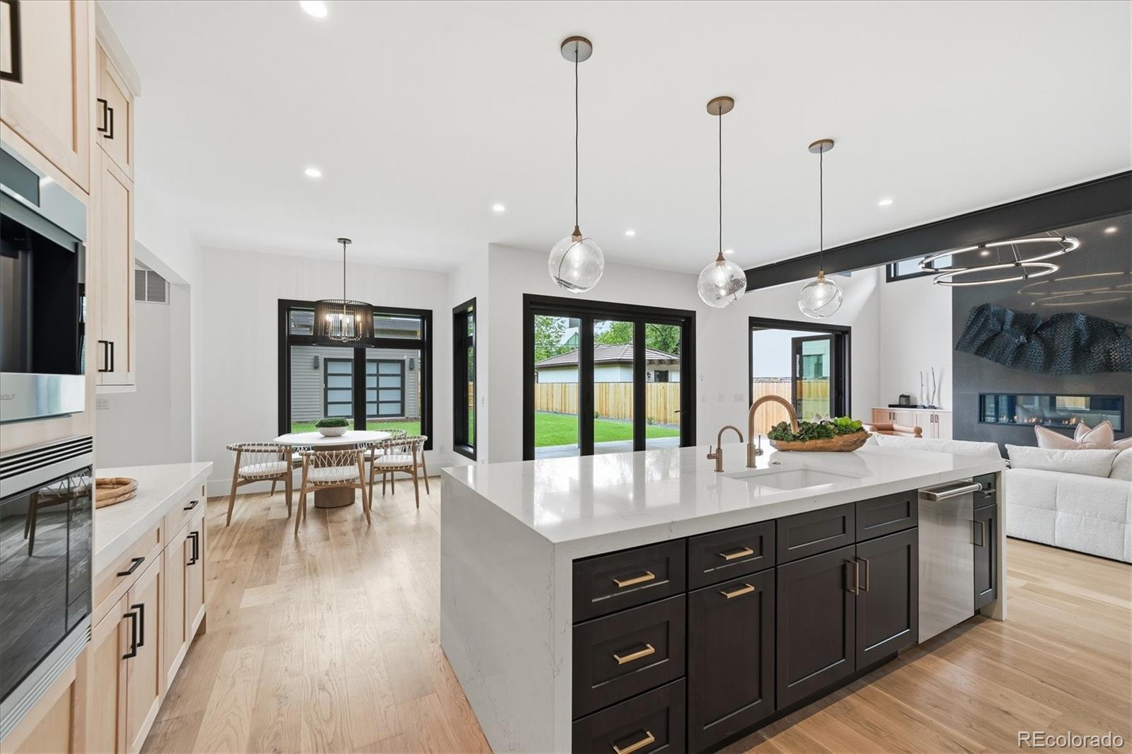 MLS Image #12 for 2442 s saint paul street,denver, Colorado