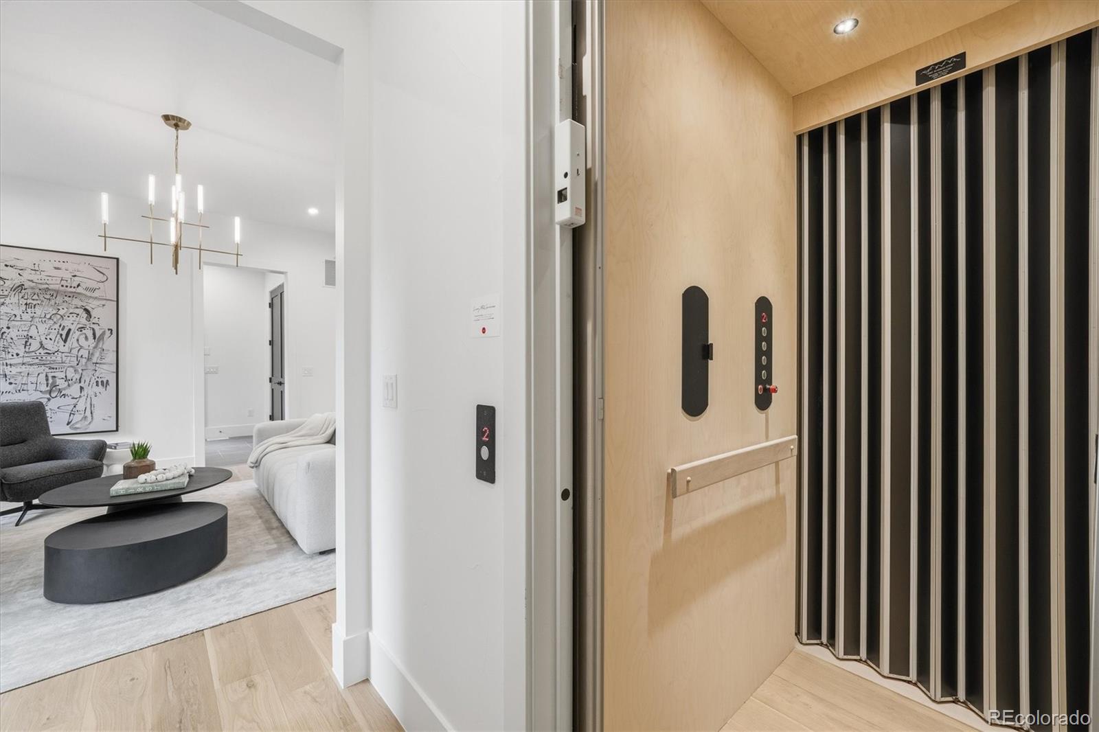 MLS Image #18 for 2442 s saint paul street,denver, Colorado