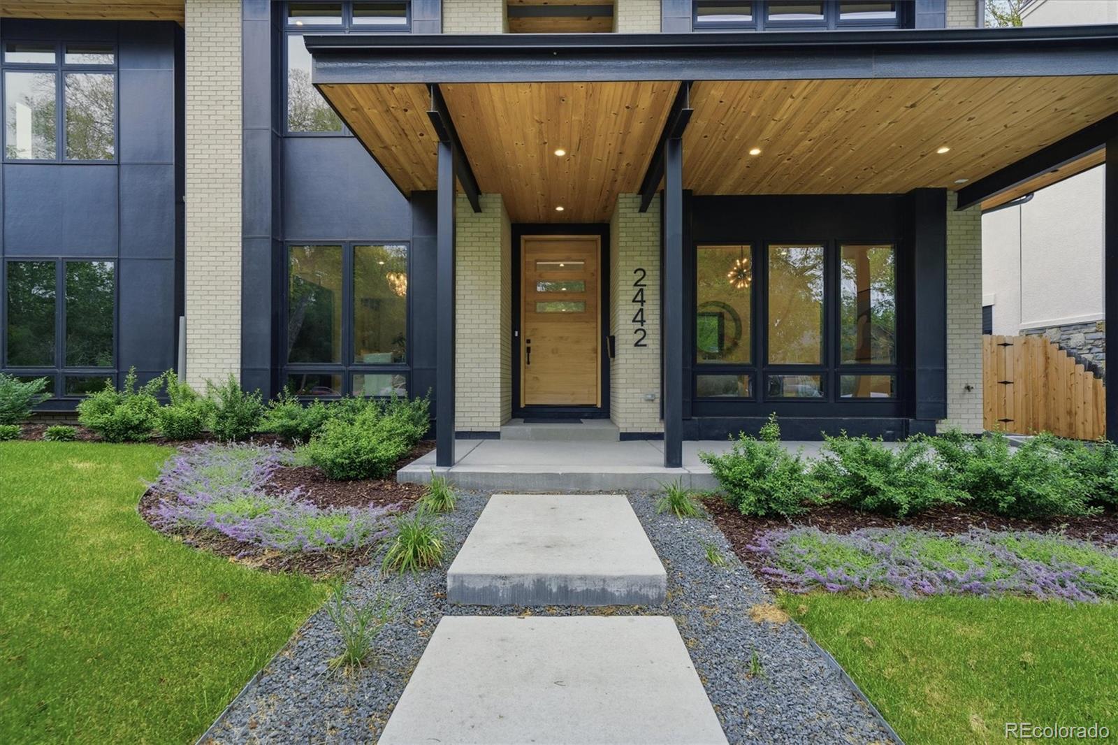 MLS Image #2 for 2442 s saint paul street,denver, Colorado