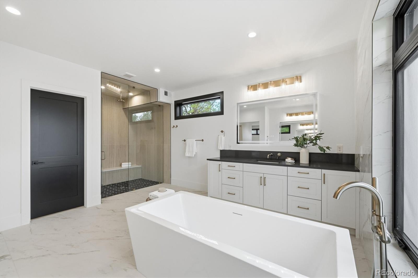 MLS Image #26 for 2442 s saint paul street,denver, Colorado