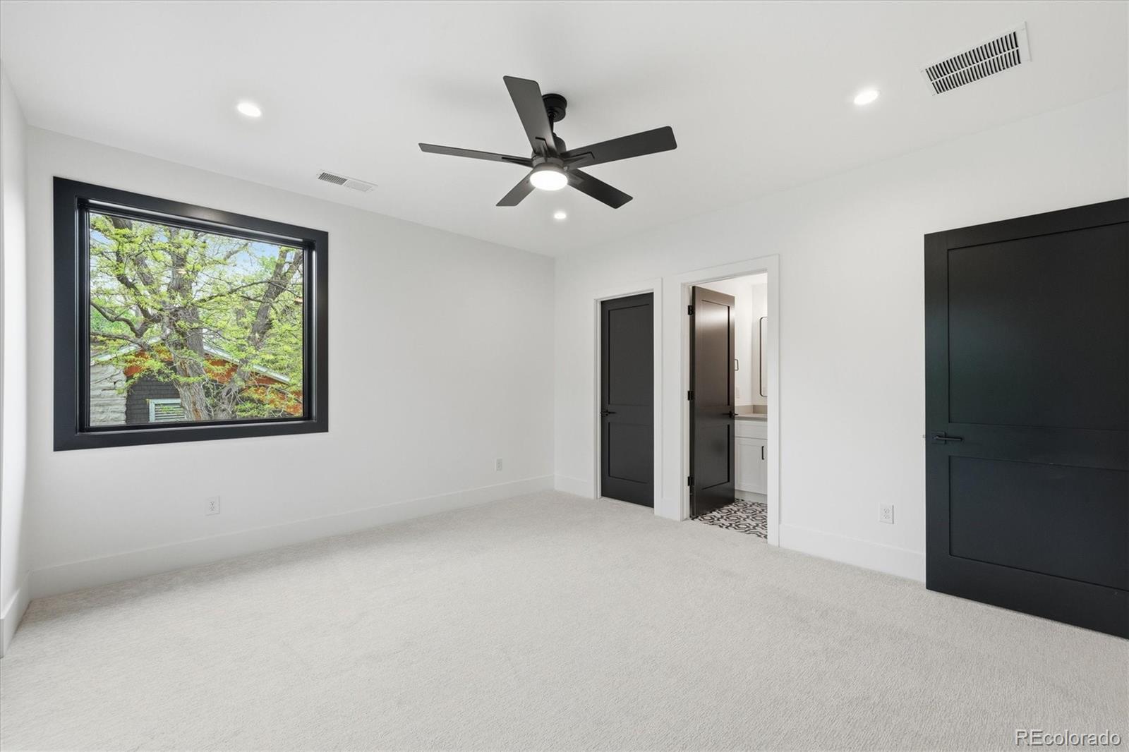 MLS Image #30 for 2442 s saint paul street,denver, Colorado