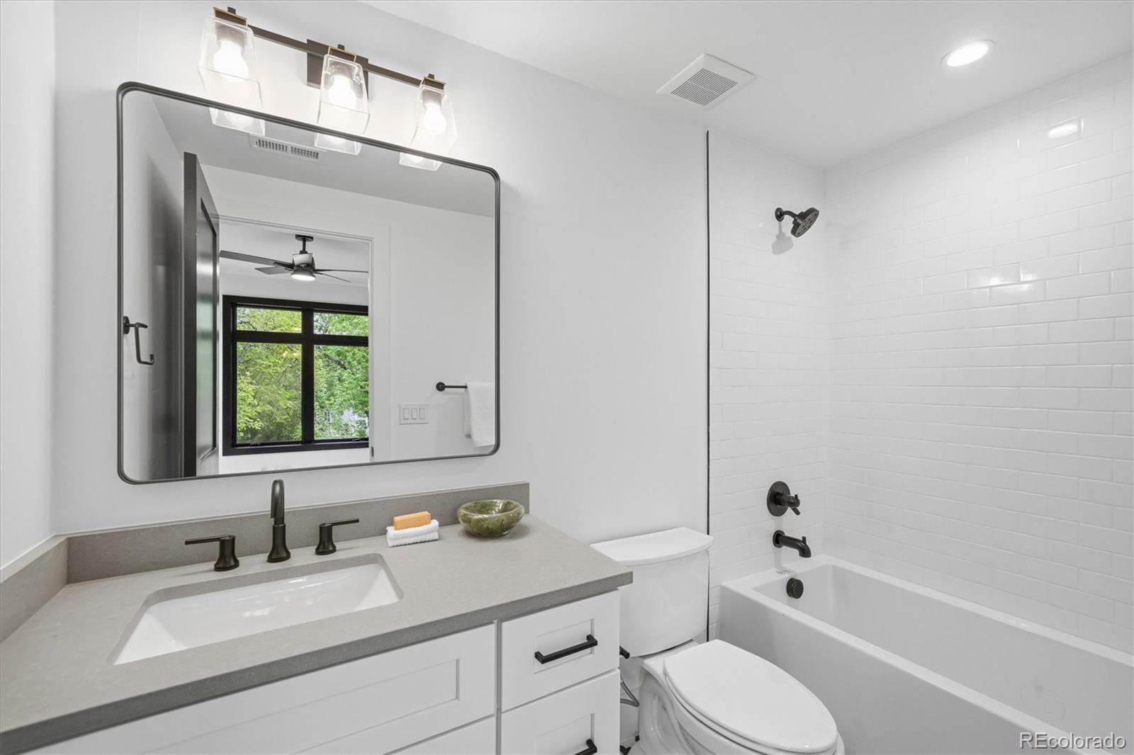 MLS Image #31 for 2442 s saint paul street,denver, Colorado